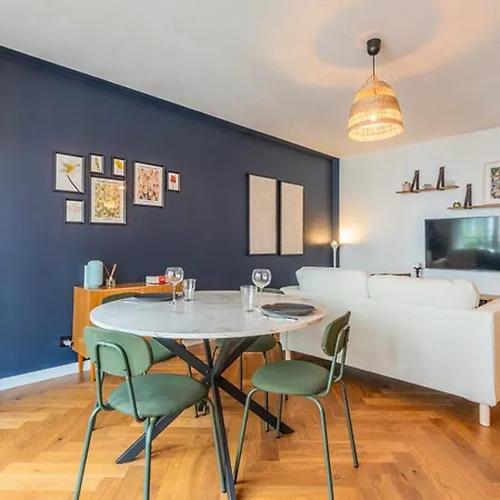 Bel Bien Situe Avec Balcon Et Parking Apartment *