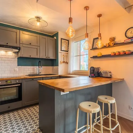Appartement Bel Bien Situé Avec Balcon Et Parking Lille
