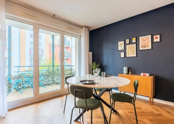 Lejlighed Bel Bien Situe Avec Balcon Et Parking