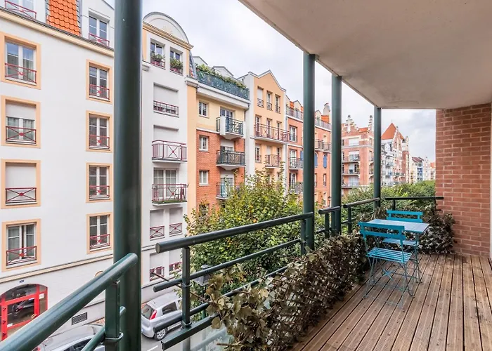 Bel Bien Situe Avec Balcon Et Parking Lejlighed