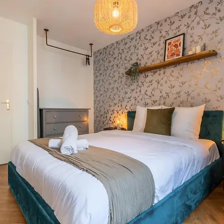 Bel Bien Situé Avec Balcon Et Parking *